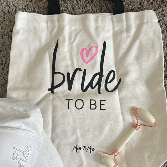 Bride To Be Essentials - Picture 5 of 6